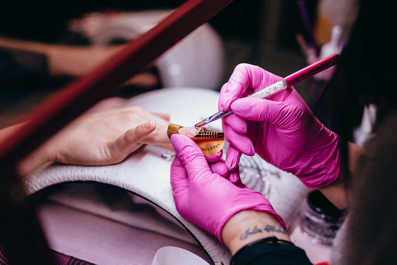 ¿Qué es la manicura y la pedicura?